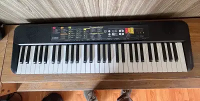 Teclado Yamaha PSR-F52 - miniatura 1