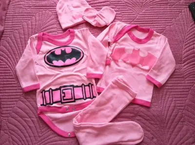 Set de bebé rosa con estampado - miniatura 1