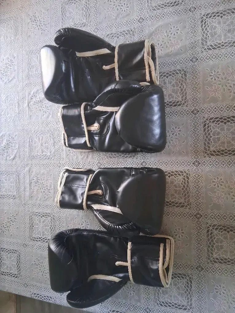 Guantes de boxeo Everlast negros - 2