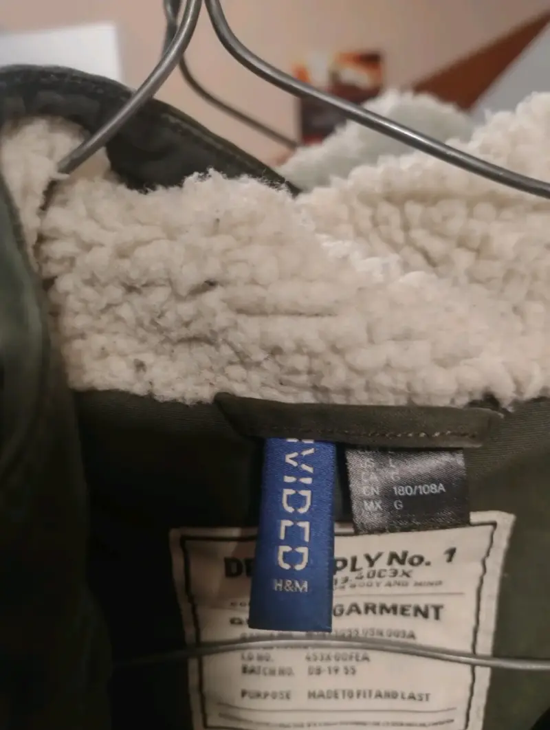 Chaqueta parka verde con capucha HyM - 3
