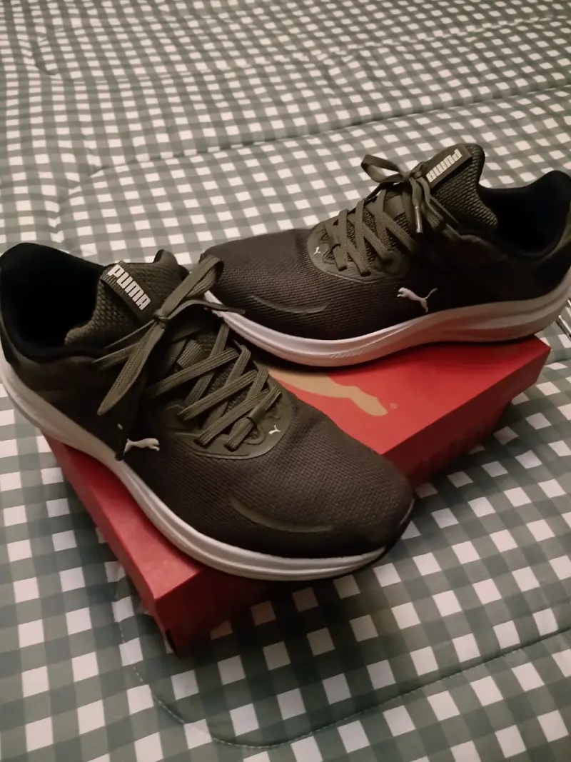 Zapatillas deportivas Puma verde olivo $30.000 - 1