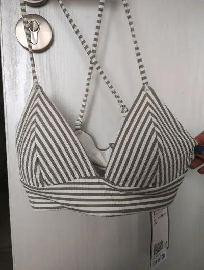 Top de bikini a rayas nuevo H&M - miniatura 2