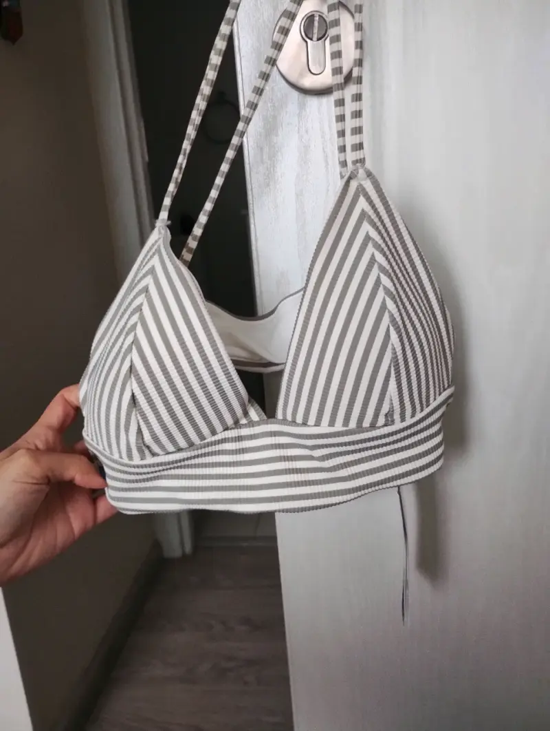 Top de bikini a rayas nuevo H&M - 3