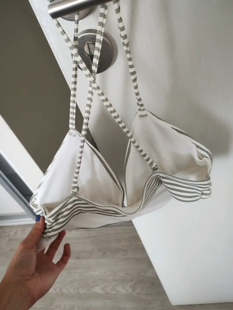 Top de bikini a rayas nuevo H&M - 4