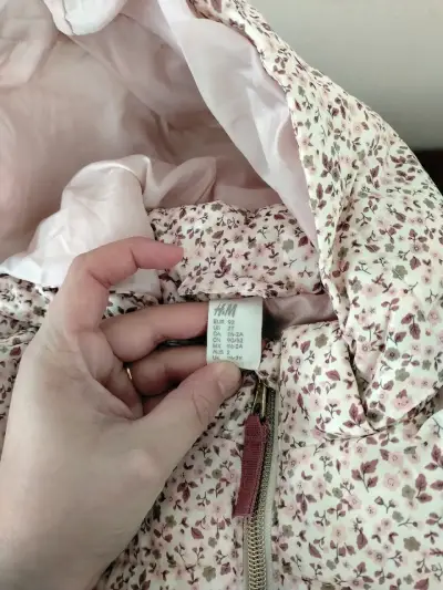 Chaqueta infantil con capucha - miniatura 3