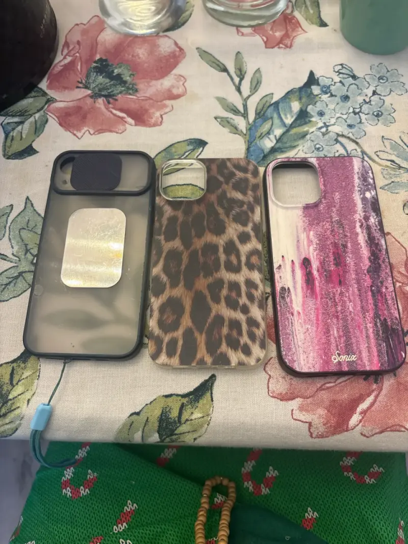 Fundas para iPhone 13 variadas - 1
