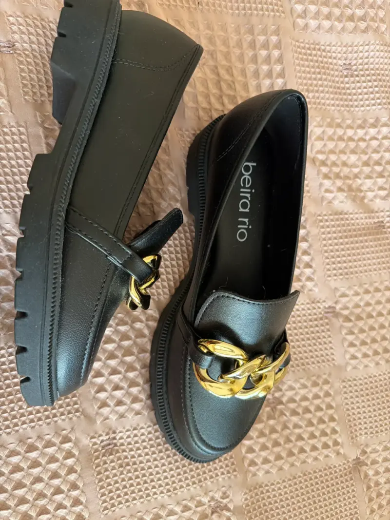Mocasines negros con cadena dorada nro 35 - 2
