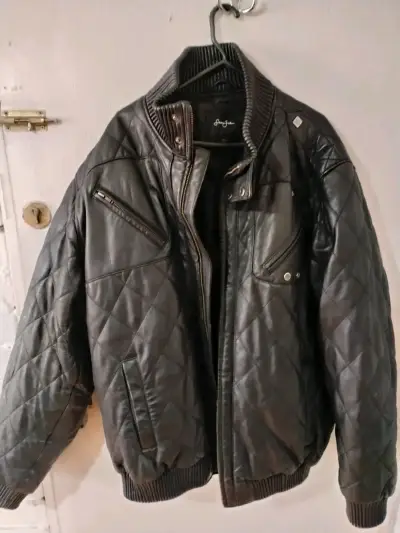 Chaqueta de cuero Sean John negra 2xl. - miniatura 2