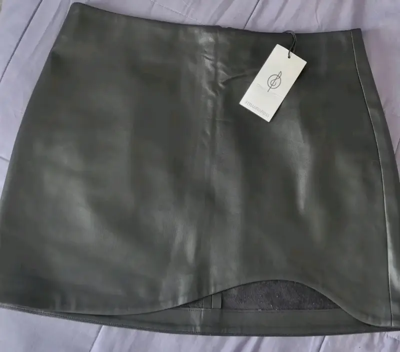 Minifalda negra Stradivarius - 1