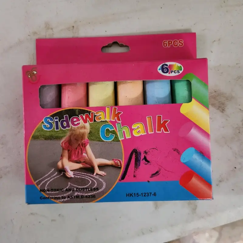 Tizas de colores para acera