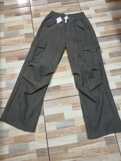 Pantalones cargo marrones - miniatura 1