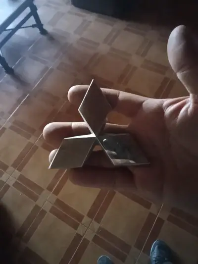 Emblema metálico de auto - miniatura 2