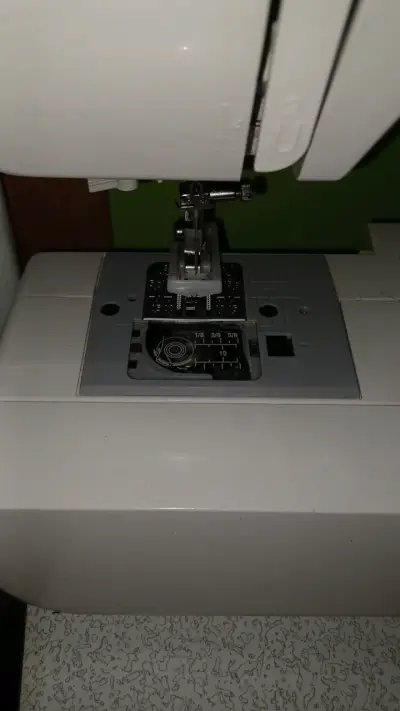 Máquina de coser janome easy jeans - miniatura 1