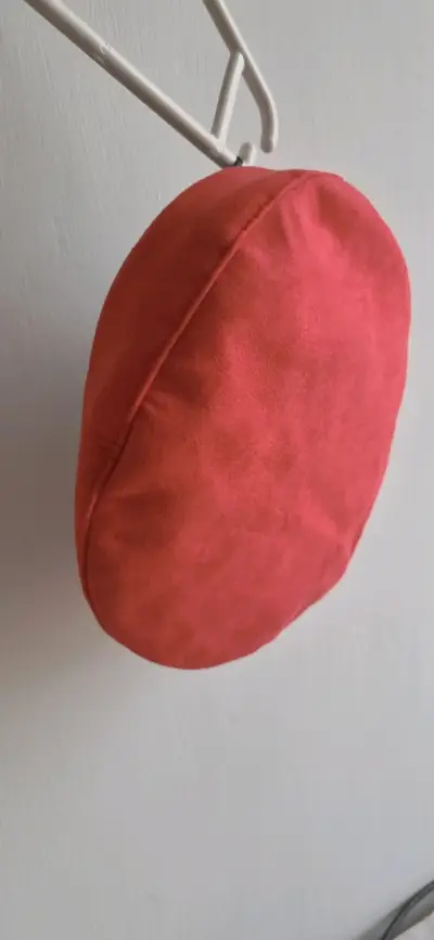 Boina roja - miniatura 1