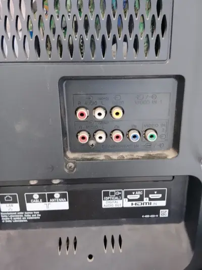 Televisor SONY con conexiones HDMI - miniatura 1