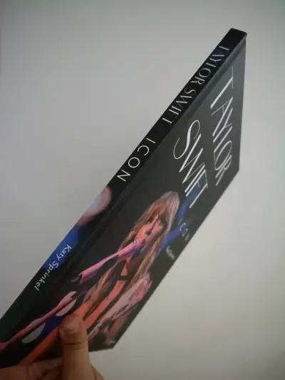 Libro Taylor Swift Icon - miniatura 2