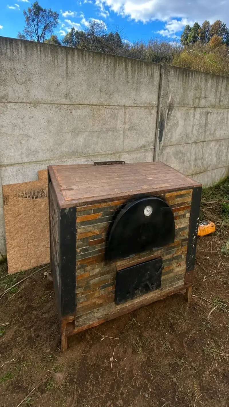Horno de ladrillo refractario