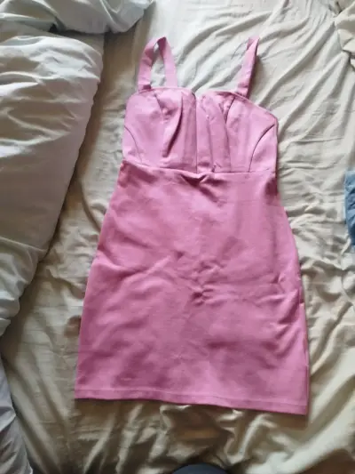 Vestido sin mangas - miniatura 1