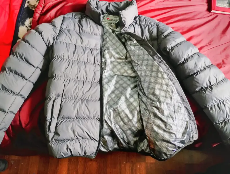 Chaqueta acolchada gris
