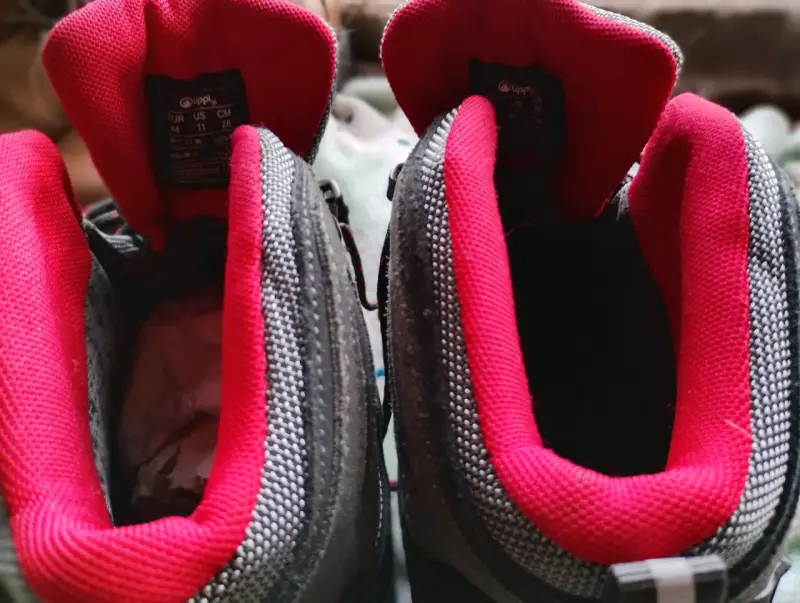 Botas de trekking gris y rojo talla 44 - 5
