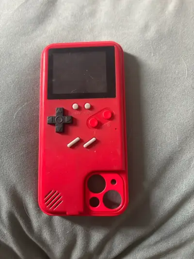 Funda retro roja para iPhone13 - miniatura 1