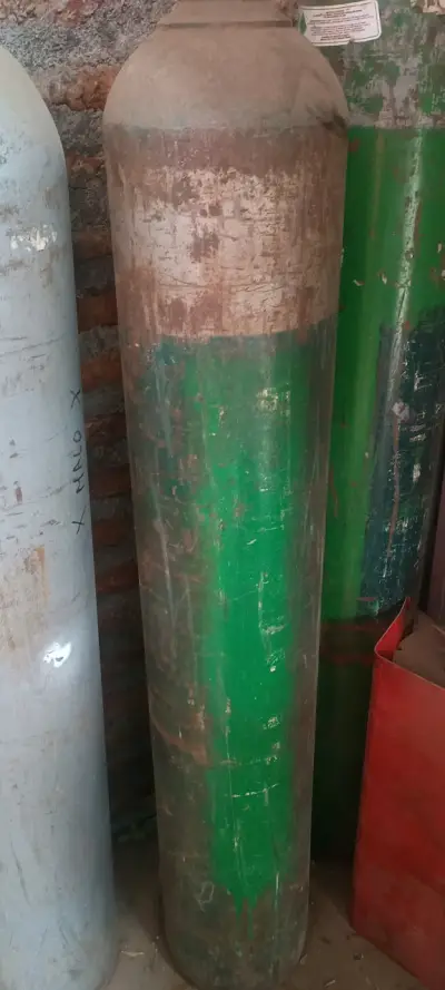 Balón de gas de soldadura MIG.. - miniatura 1