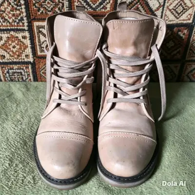 Botas de cuero con diseño floral - miniatura 2