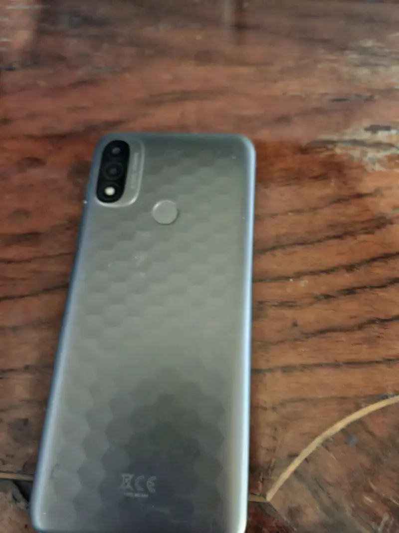 Smartphone con pantalla grande - 3