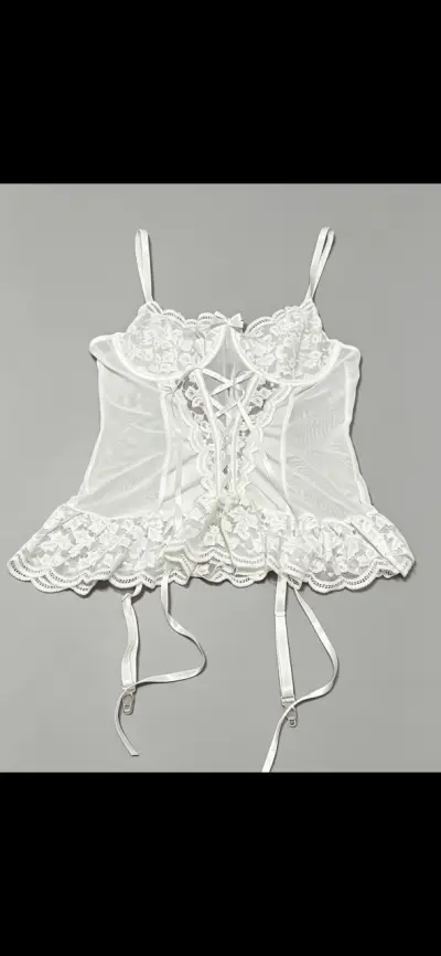 Lote de Corsets y poleritas 🪡 - miniatura 1