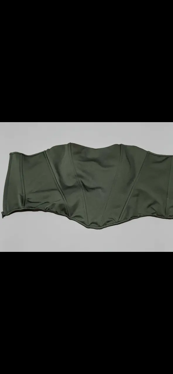 Lote de Corsets y poleritas 🪡 - 5
