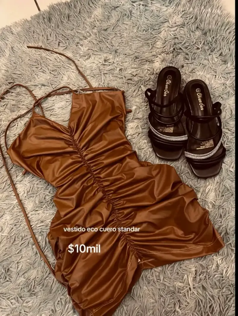 Vestido eco cuero marrón