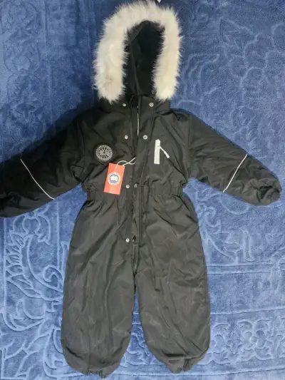 Enterito de invierno negro con capucha - miniatura 2
