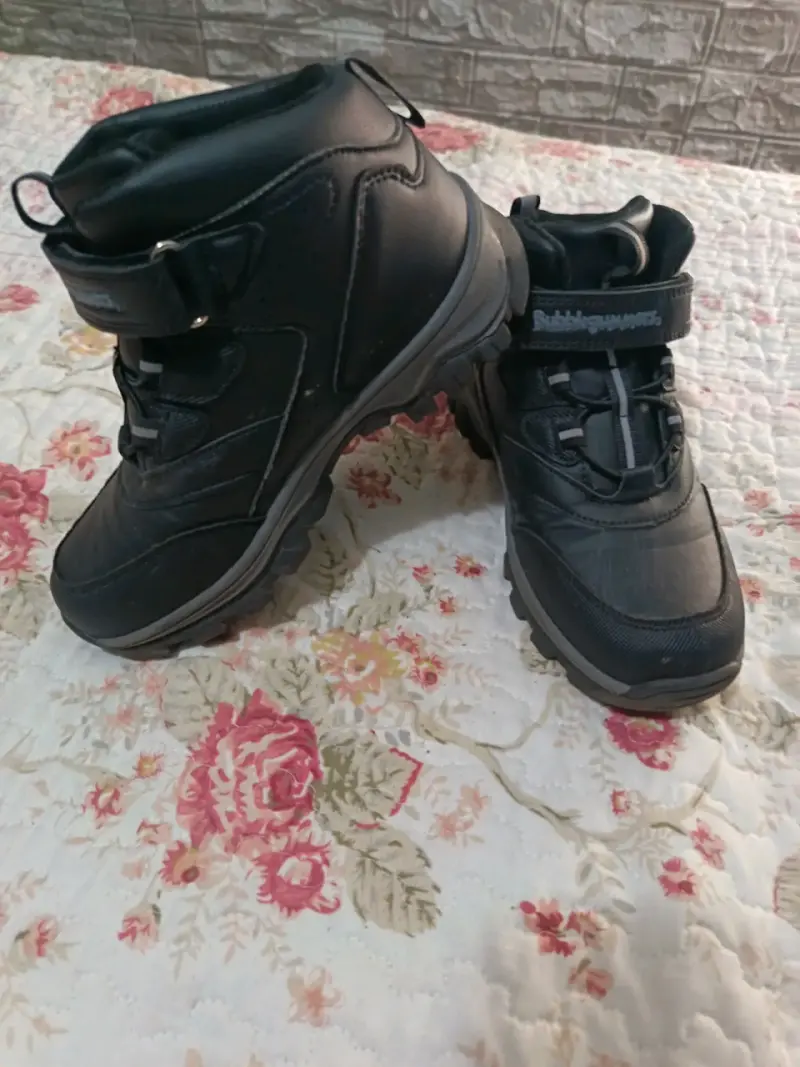 Botas negras para niños - 3