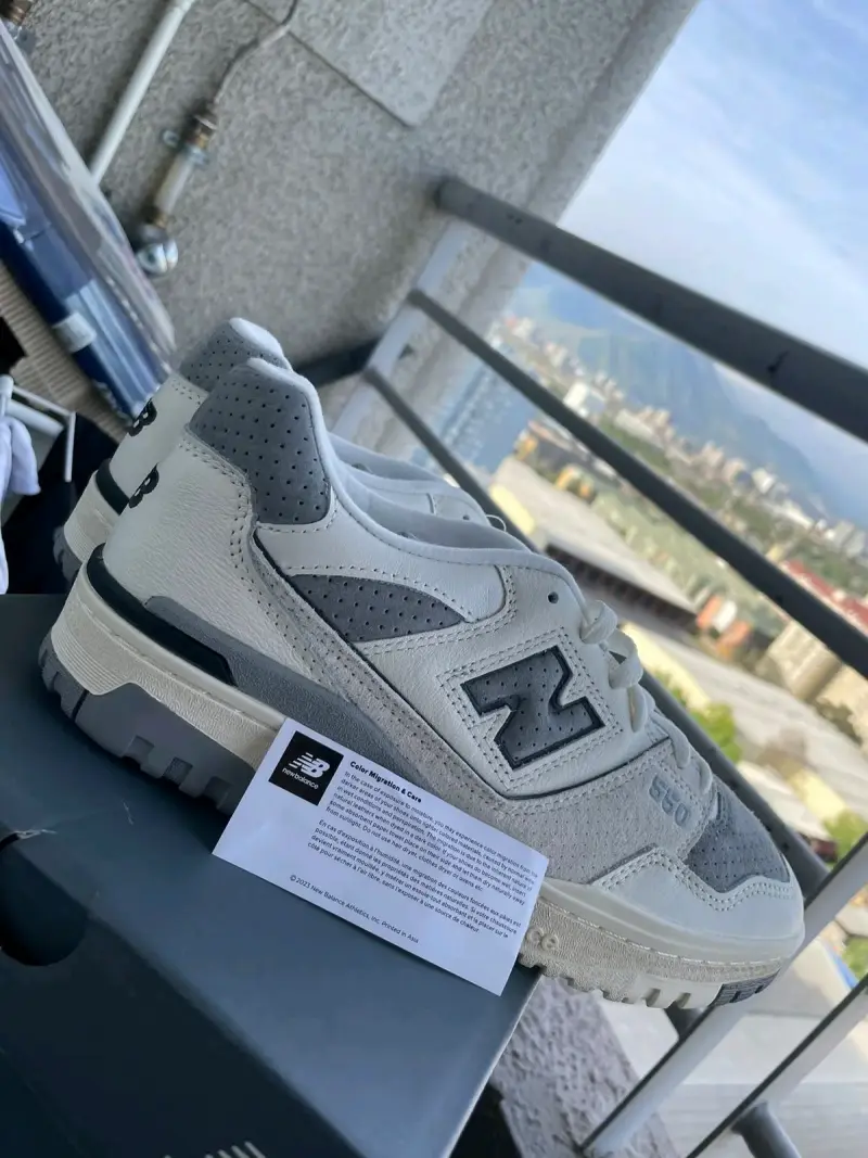 Zapatillas New Balance 550 blancas - 2