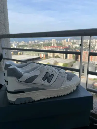 Zapatillas New Balance 550 blancas - miniatura 3