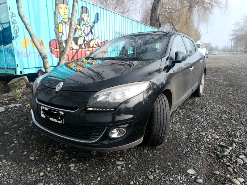 Renault Megane negro usado