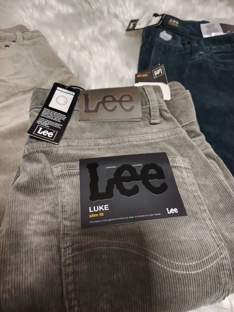 Pantalones Cotele Lee - 2