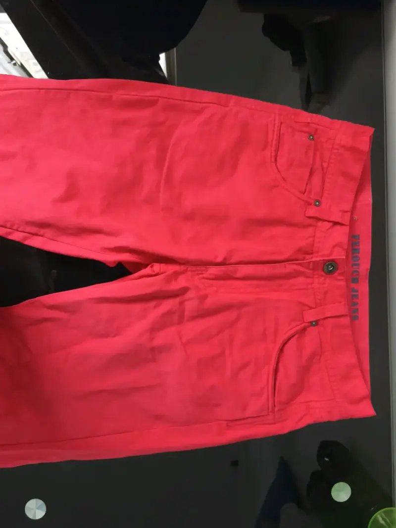 Jeans rojos de hombre - 1