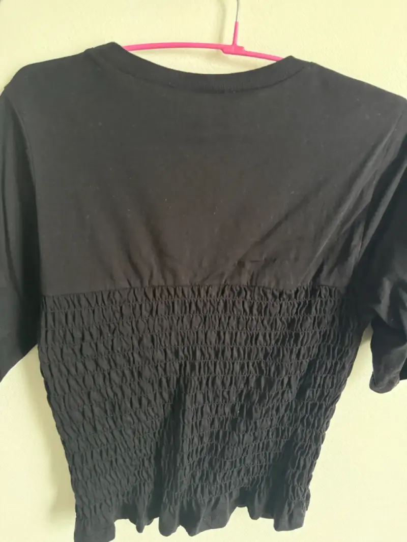Polera negra elástica de algodón Hym - 3