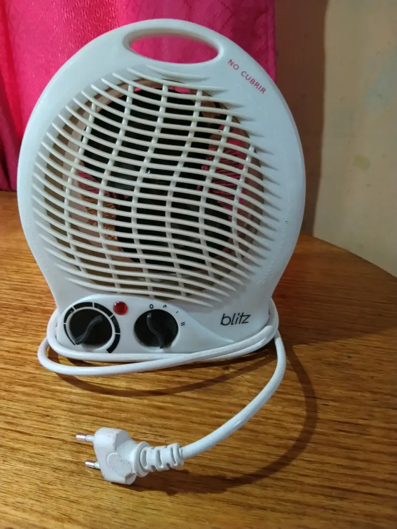 Calefactor eléctrico Blitz blanco - 1