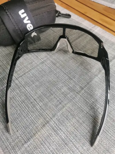 Gafas deportivas UVEX negras - miniatura 4