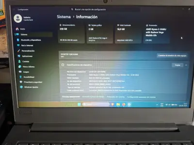 Notebook Lenovo impecable - Ryzen 5 / 16GB RAM - miniatura 5