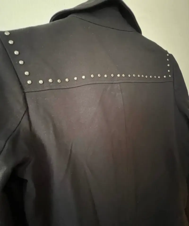 Abrigo negro con tachas iO talla 38 - 4