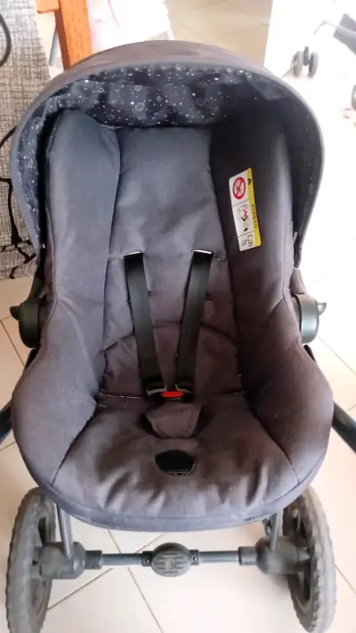 Chasis de coche para bebé plegable - miniatura 4