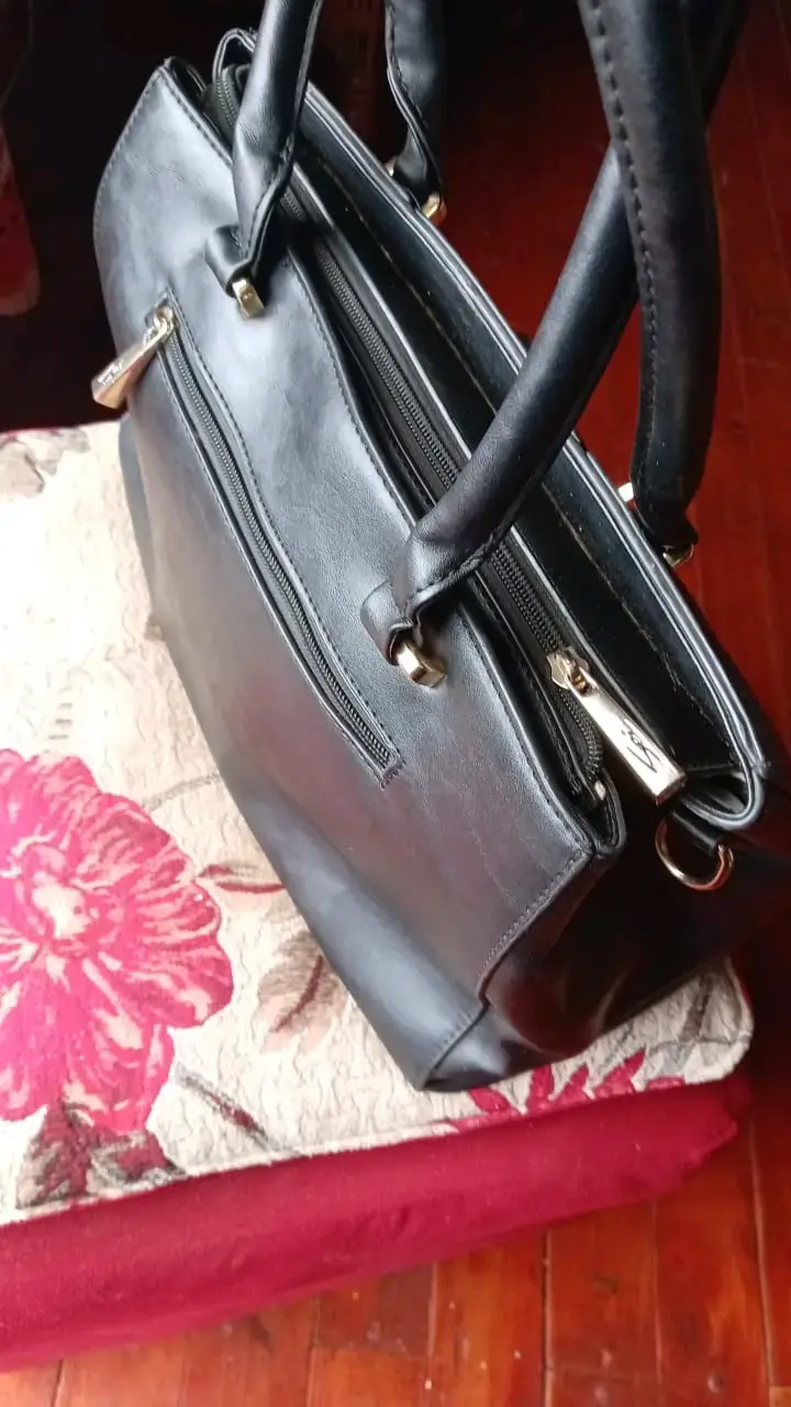 Cartera negra "Sei" - 2