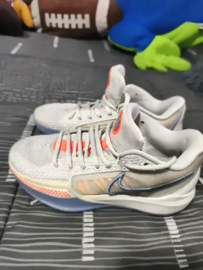 Zapatillas deportivas Nike retro grises - miniatura 1