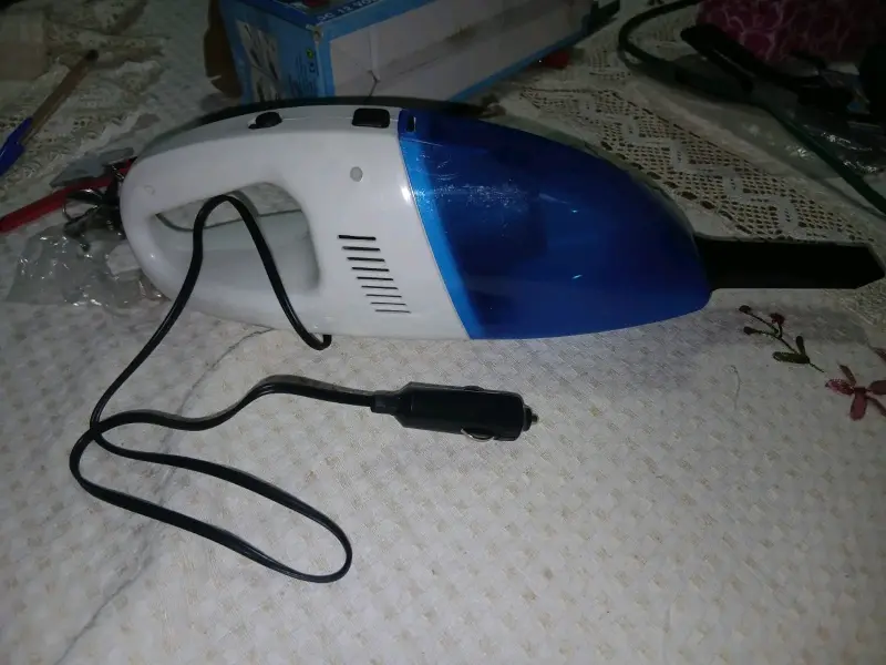 Aspiradora portátil para auto