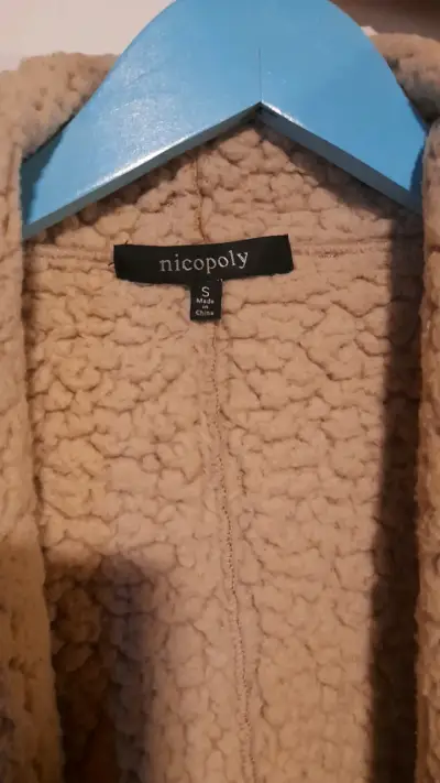 Abrigo de piel marca nicopoly - miniatura 2