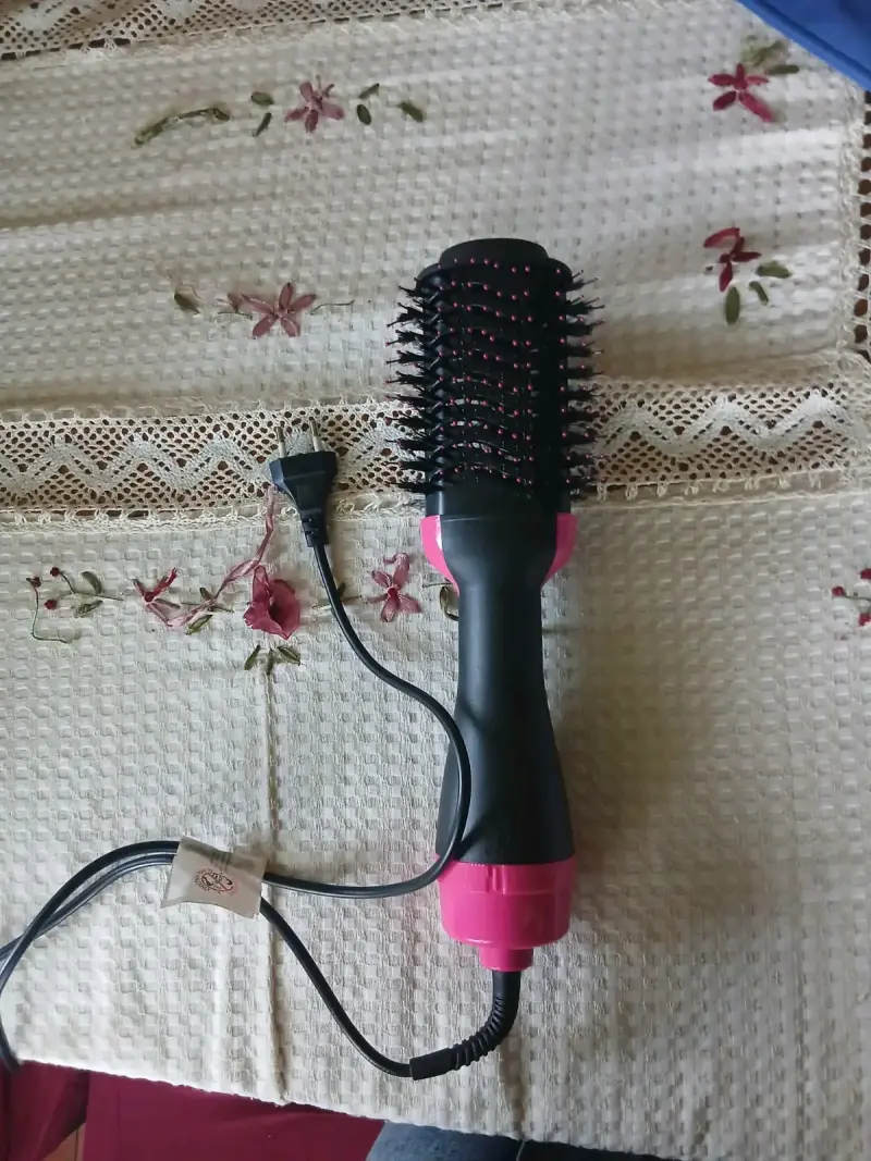 Cepillo alisador eléctrico