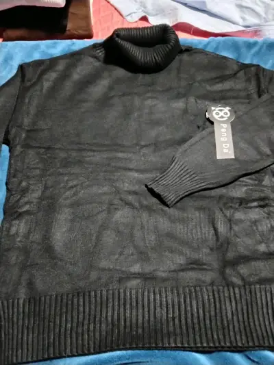 Suéter gris cuello alto nuevo - miniatura 3